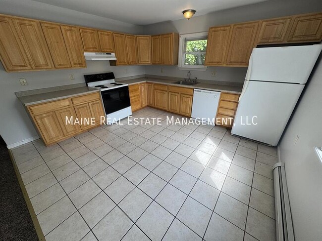 Primary Photo - 1833 Hammond St
