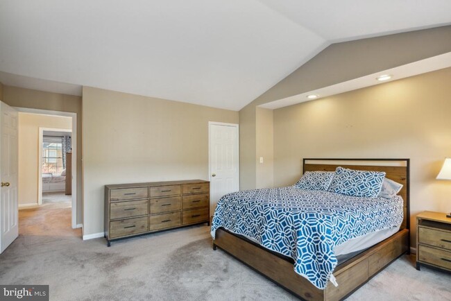 Building Photo - 6257 Harbin Dr