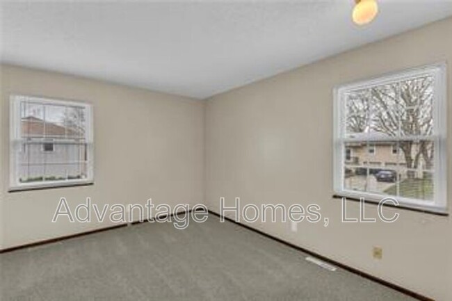 Building Photo - 15908 W Brougham Ct