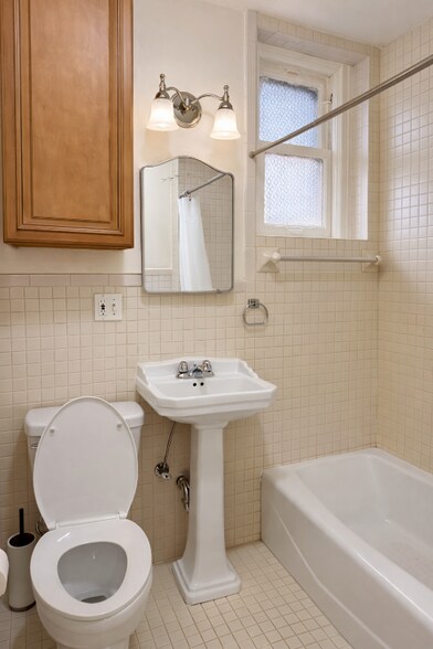 Building Photo - 3461 Irwin Ave