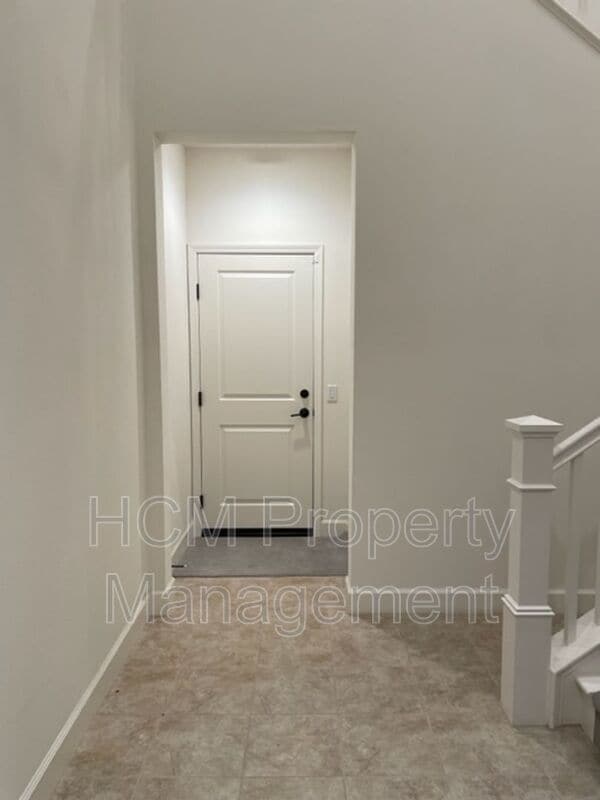 Building Photo - 59 Henson