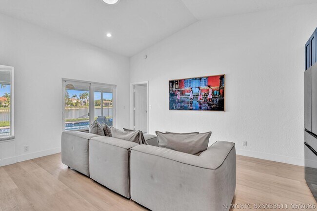 Building Photo - 12502 Baywind Ct