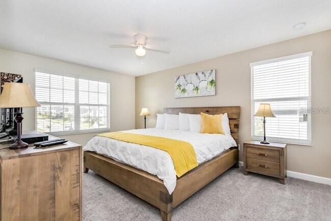 Building Photo - 1561 Flange Dr