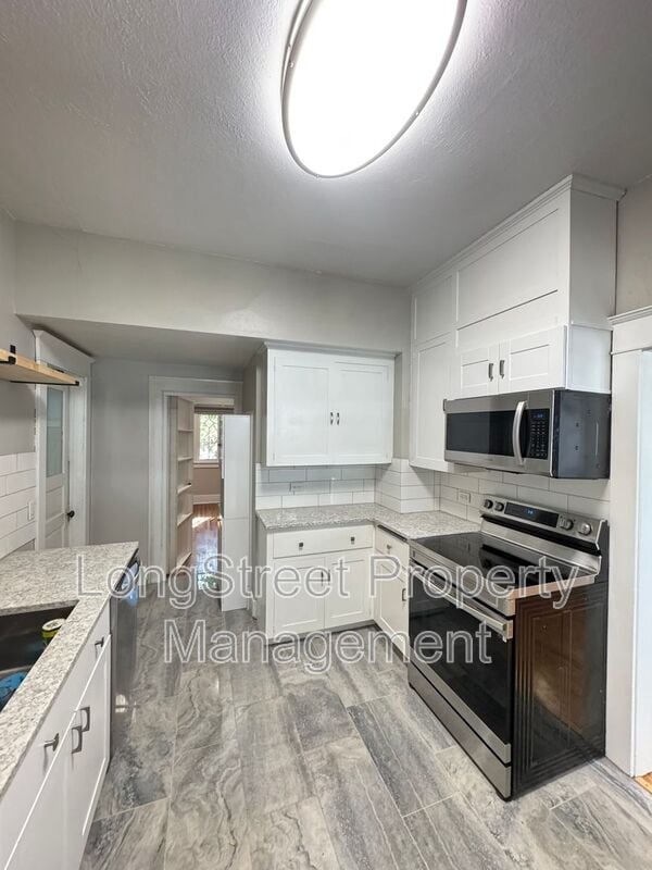 Building Photo - 129 NW 11th St