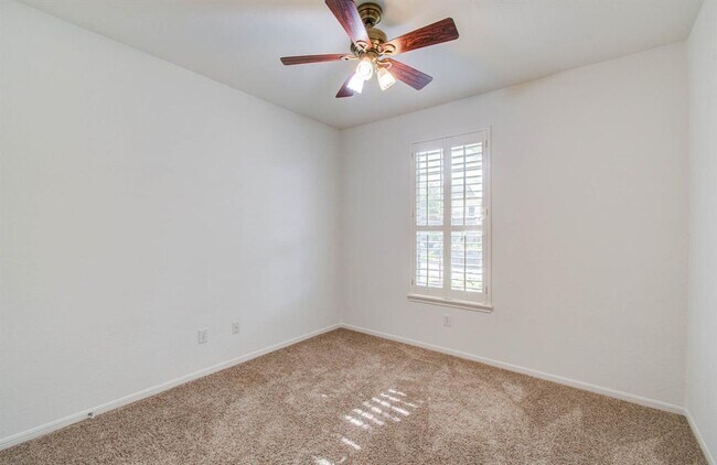 Building Photo - 4106 Angel Springs Dr
