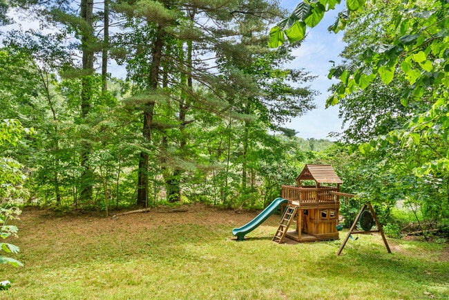 Building Photo - 281 Nettleton Hollow Rd