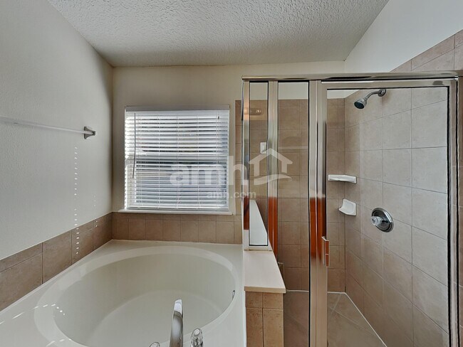 Building Photo - 2476 Winchester Ln