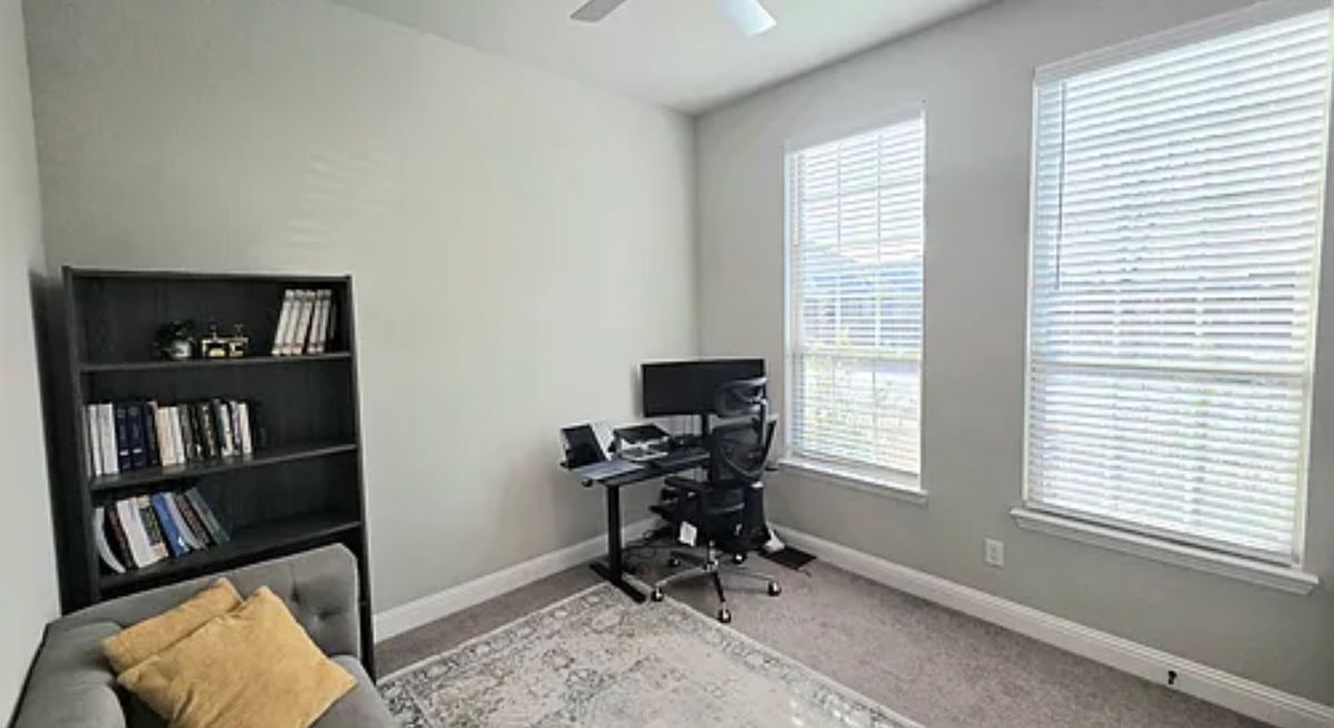 Building Photo - 2719 Lazy Pne Ln