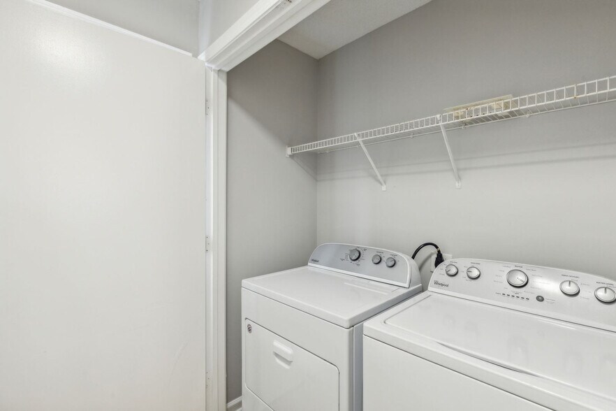 Building Photo - 3508 Carlson Bay Ct