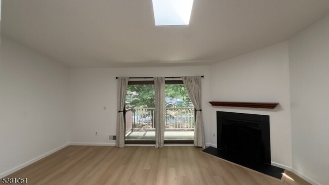 Building Photo - 1714 Spruce Hills Dr