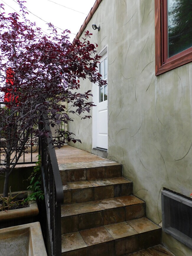 Building Photo - 56 La Venezia Ct