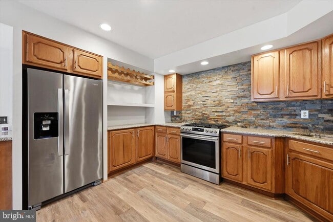 Building Photo - 36 Southampton Parish Rd