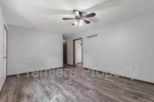 Building Photo - 17308 E 41 St S