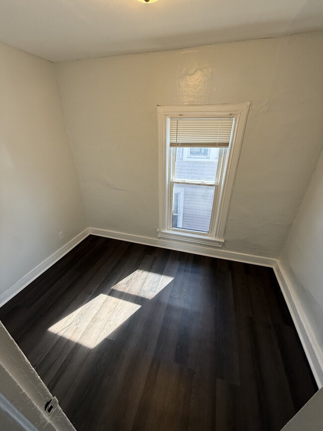 Building Photo - 764 Capitol Heights