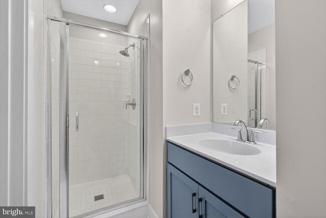 Building Photo - 10425 Fernwood Rd