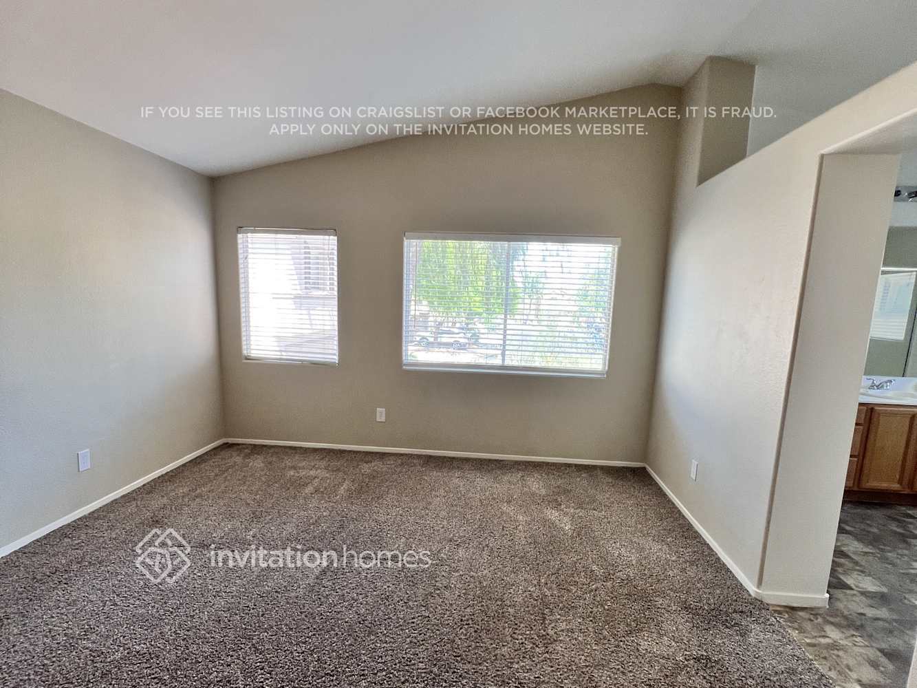 Building Photo - 644 Desert Passage St