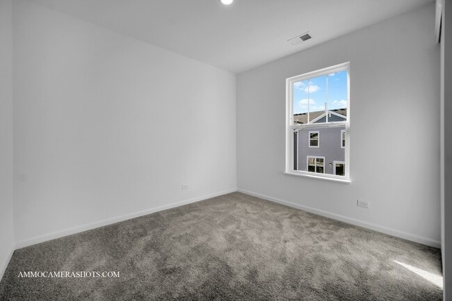 Building Photo - 512 Wolverine Dr