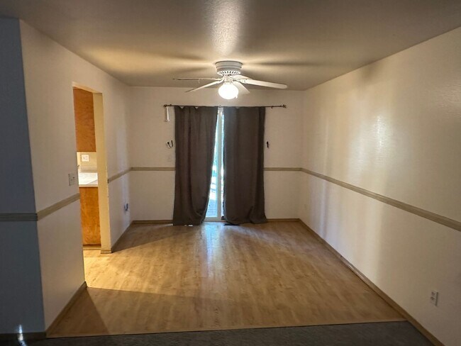 Building Photo - Beautiful 3-Bedroom Home in Gated Clearwood Community!