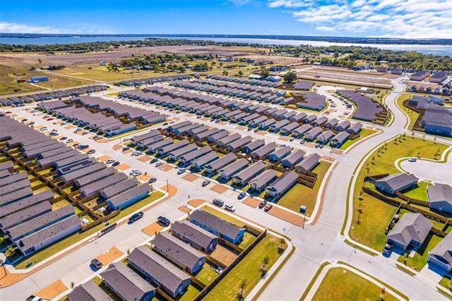 Building Photo - 241 Thresher Ln