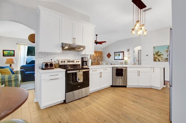 Building Photo - 880 Oak Arbor Cir