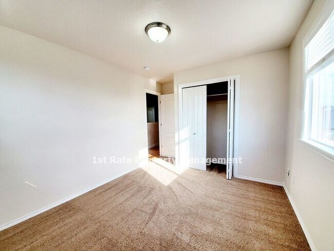 Building Photo - 11550 W Tahiti St