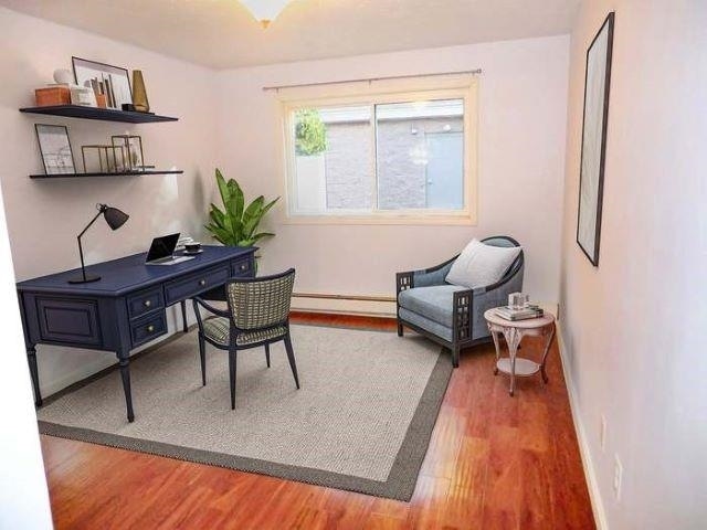 Building Photo - 210 Brook Village Rd