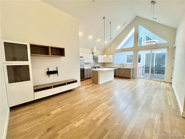 Building Photo - 3411 Albion St