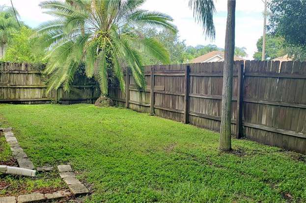 Building Photo - 9302 Pontiac Dr