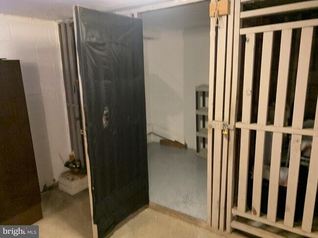 Building Photo - 512 Stidman Dr