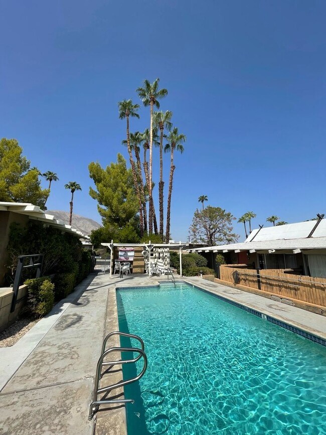 Building Photo - 45900 Ocotillo Dr