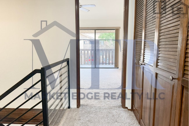 Building Photo - 2Bed/2.5Bath Townhome on Missouri/Central!...
