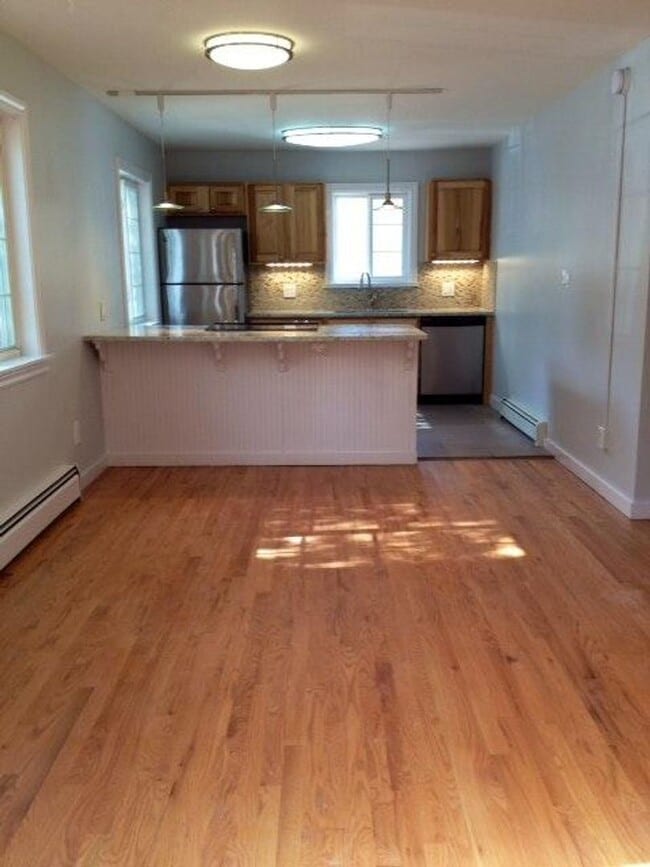 Building Photo - A Cozy 2 bed/1 bath Oasis in Central Boulder! Owner credits application fees! AVAILABLE SEPTEMBER...