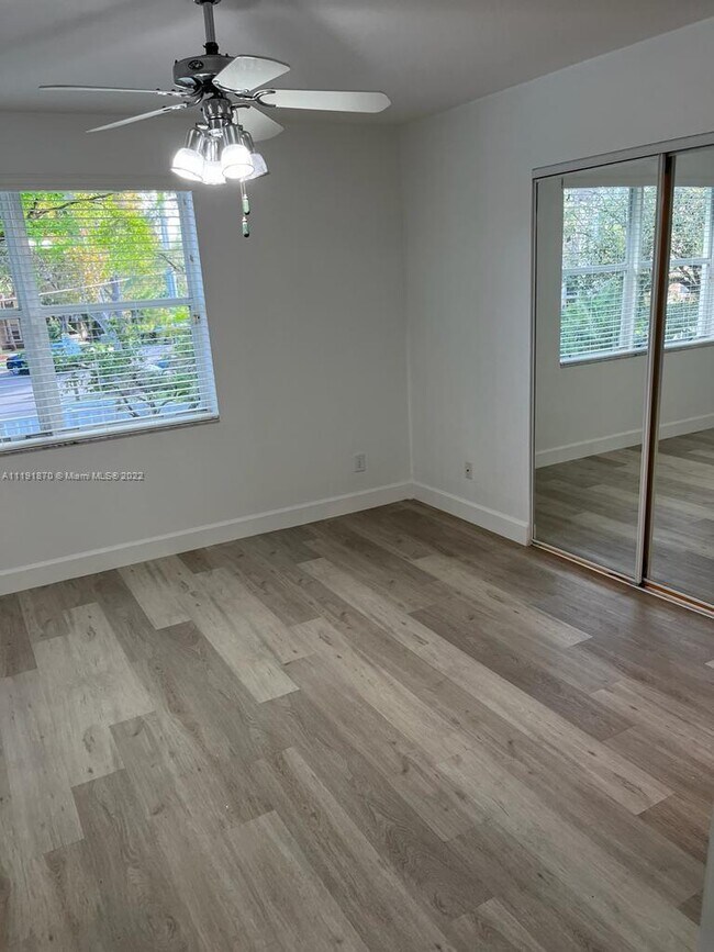 Building Photo - 2940 NW 99th Ter