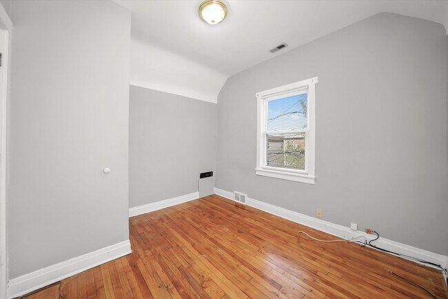 Building Photo - 2334 N 74th Ave