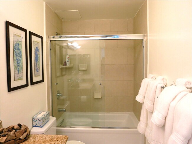 Building Photo - 43 23rd Ave