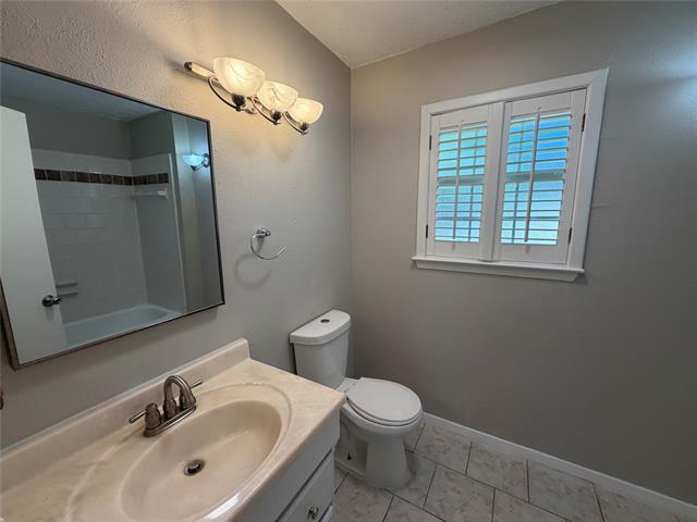 Building Photo - 3609 Westview Ln