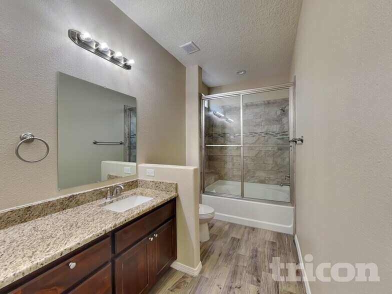 Building Photo - 981 Firewheel Ave SW