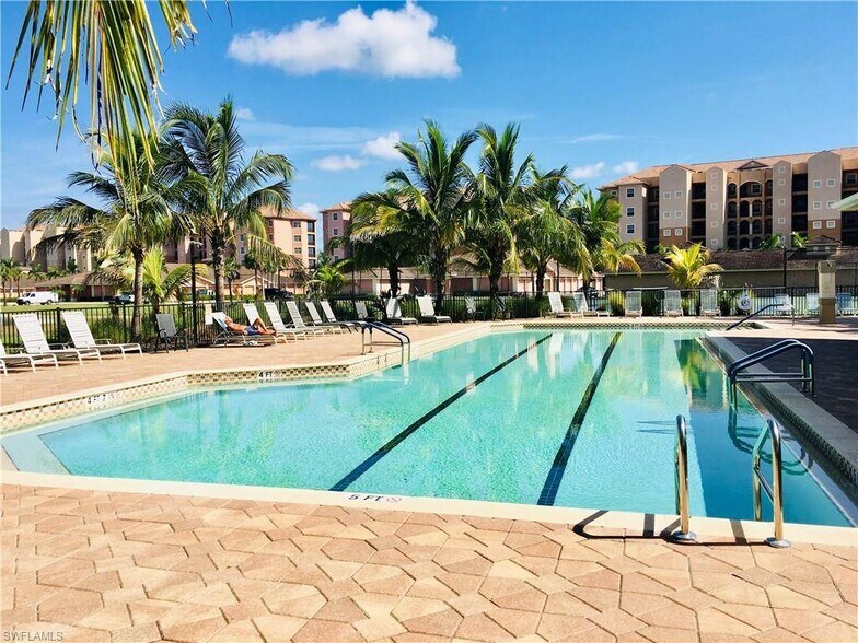 community pool (short walk) - 3511 Milan Dr