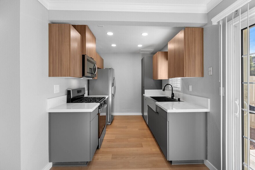Interior Photo - Yorba Linda Pines Apartments
