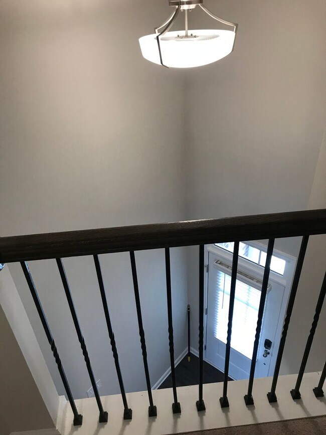 Building Photo - Spacious 3BR Townhome in Cumming | 2,178 Sq Ft | Available September 1