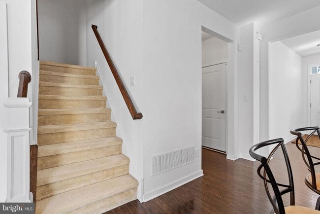 Building Photo - 407 Wynstone Ct