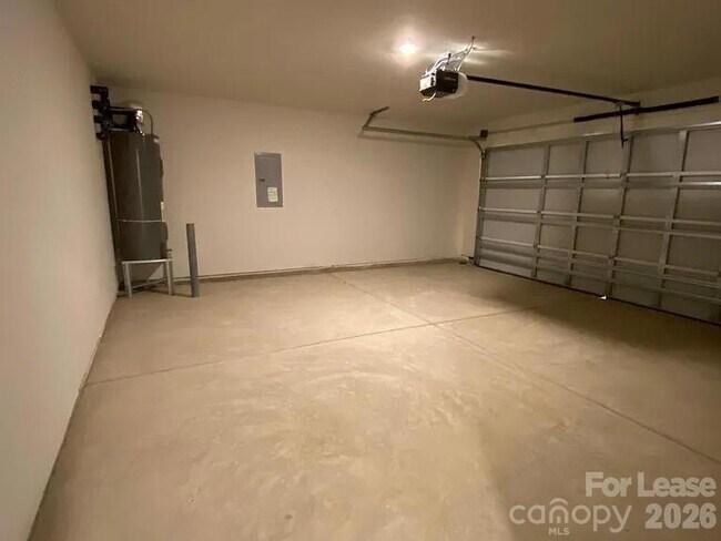 Building Photo - 216 Caffee Dr