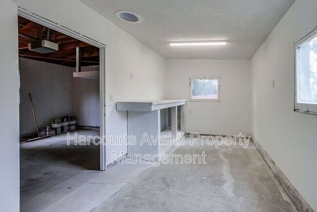 Building Photo - 523 S Barnwell St