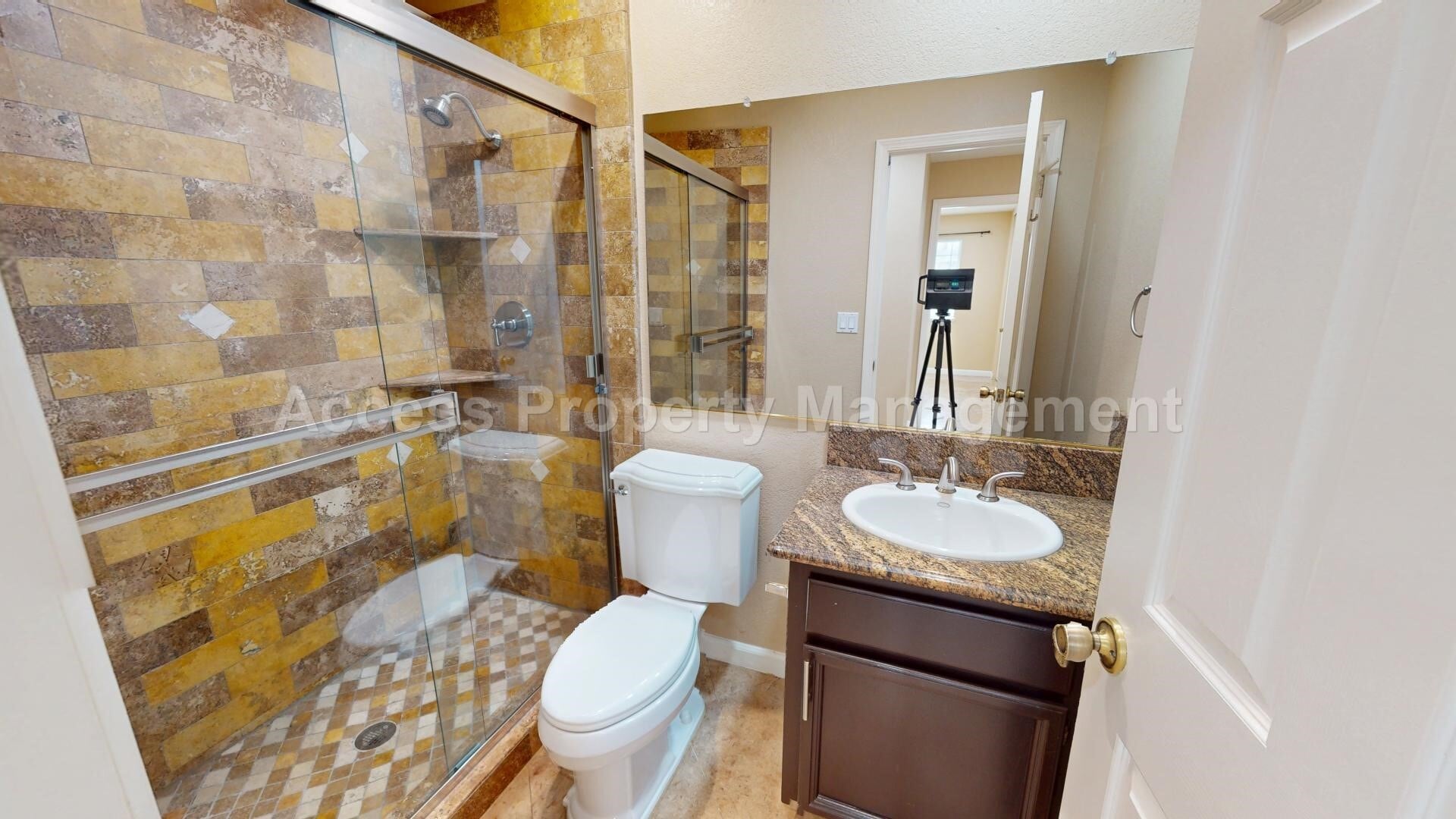 Building Photo - 2141 Norik Dr