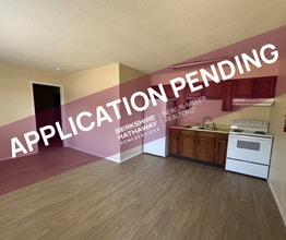 Building Photo - One-bedroom apartment located near Honey C...