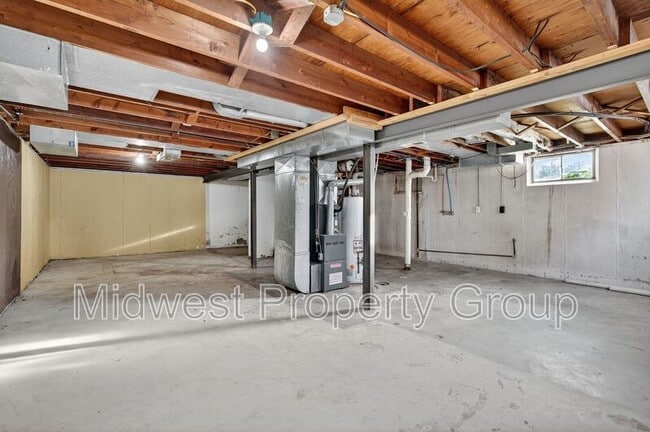 Building Photo - 148 Glen Garry Rd