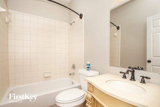 Building Photo - 274 Riverwood Way