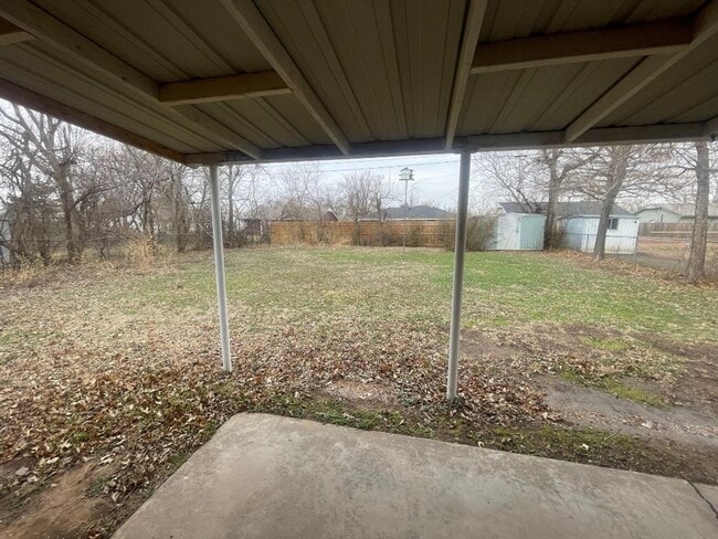 Building Photo - NORMAN HOME AVAILABLE FOR LEASE