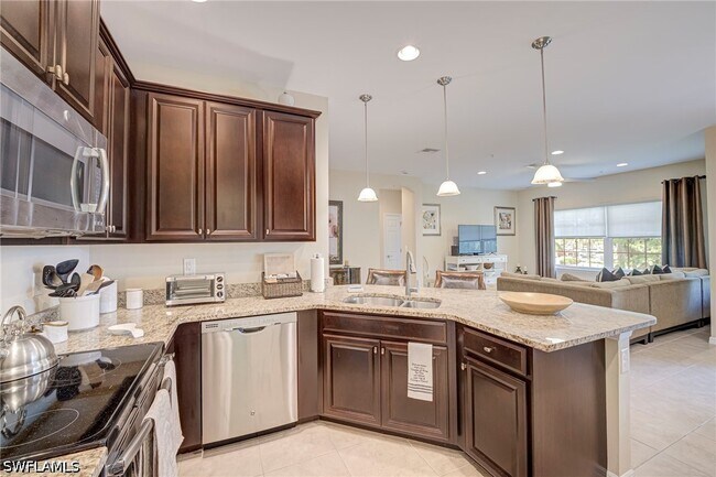 Building Photo - 8540 Violeta St