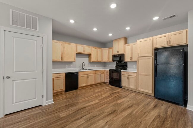 Building Photo - Evoke Living at Morris Field